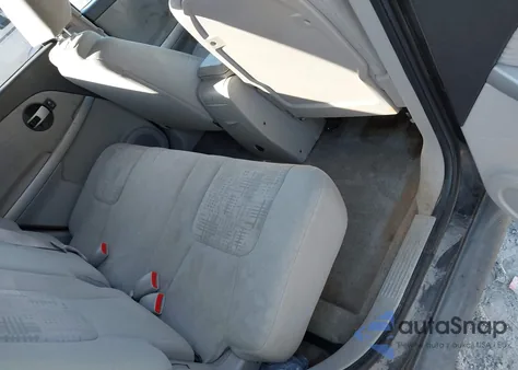 2005 Chevrolet Equinox Ls z USA, uszkodzony, nr VIN 2CNDL23F656184908